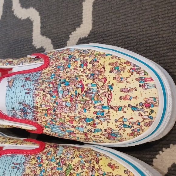 Vans Classic Where's Waldo Slip on Sneakers Limited Edition Women's 10 - Picture 3 of 16
